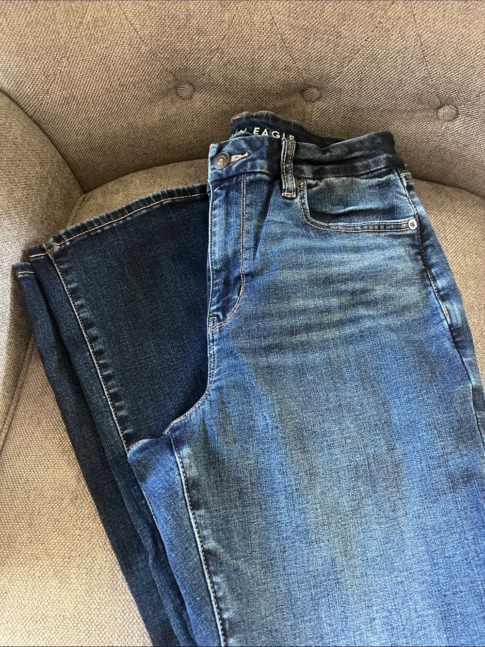 American Eagle Outfitters Dark Medium Blue High-Rise Flare Jeans - Picture 5 of 5